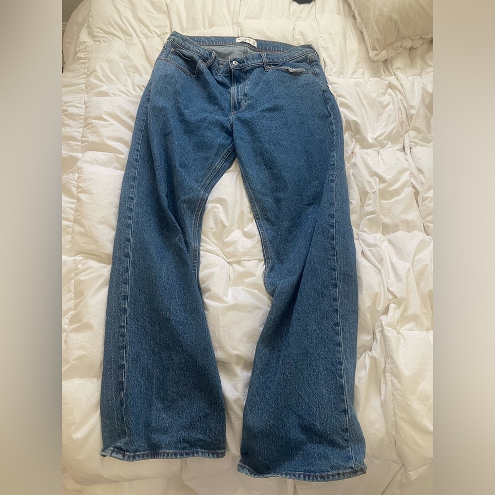 Abercrombie Baggy Lowrise Jeans 31/32